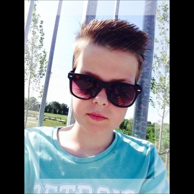 Steffen 13
Snapchat me_steff
Insta ste.ffen.j
