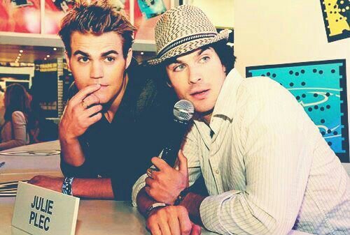 #TVD ||·The eyes of Ian♥ ||·The smile of Paul♡ || #DamonComeBack || #TVDfamily