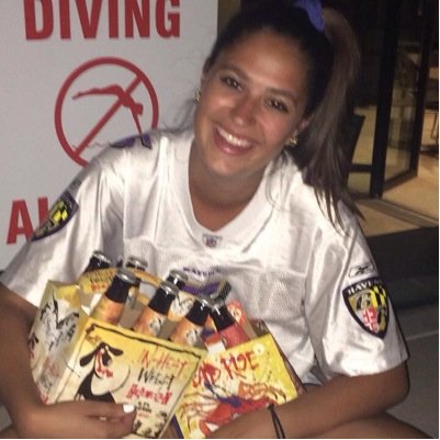 justlaurenwason's profile picture. "one intense Belieber." -WaPo