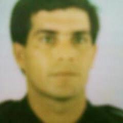 Quique0503's profile picture. Si Queres Vivir Una Vida Feliz, Atala A Una Meta, No A Una Persona O A Un Objeto...