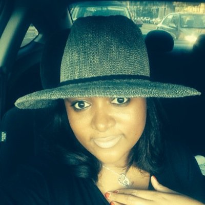 I'm the ULTIMATE Southern Belle.....Classy and Fabulous! I love to LOVE :)