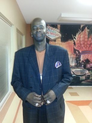 Shawn Lat is a Hip-Hop artist and producer from Chicago with a unique passion for song writing and composing.