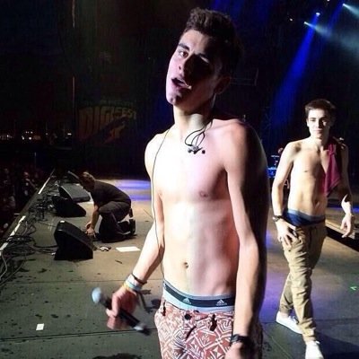 2/5 janoskians