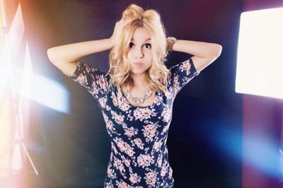 BLUMEN brauchen SONNENSCHEIN und ICH brauch EUCH zum Glücklichsein♡♥♡DAGI BEE & BIBI♡♥♡