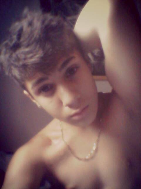 beliebers y sforzistas forever
amo la musica y el baile