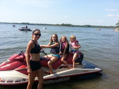 cfirestoneruns's profile picture. TeamULTRA runner, Communications Professional, Outdoors Lover