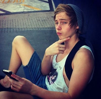 baciamilucas's profile picture. Do you think other cereals get sad because they aren't Cheerios?