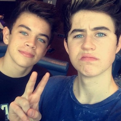 follow this beautiful girl @generallygrier for a dm to nash love ya ❤️✌️