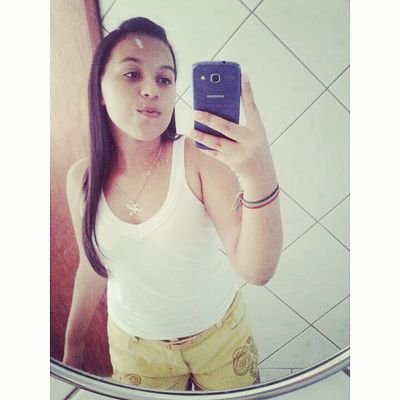 Faço de mim casa de sentimentos bons, onde a má fé não faz morada e a maldade não se cria. ☮ 3