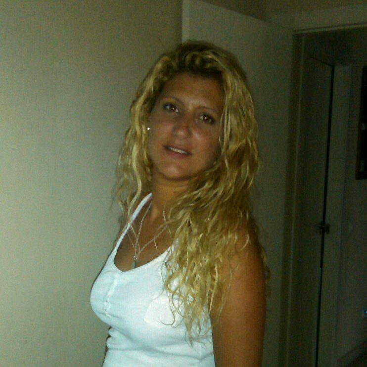 No confundas mi personalidad con mi actitud,mi personalidad es kien yo soy y mi actitud pedende kien seas tu!!