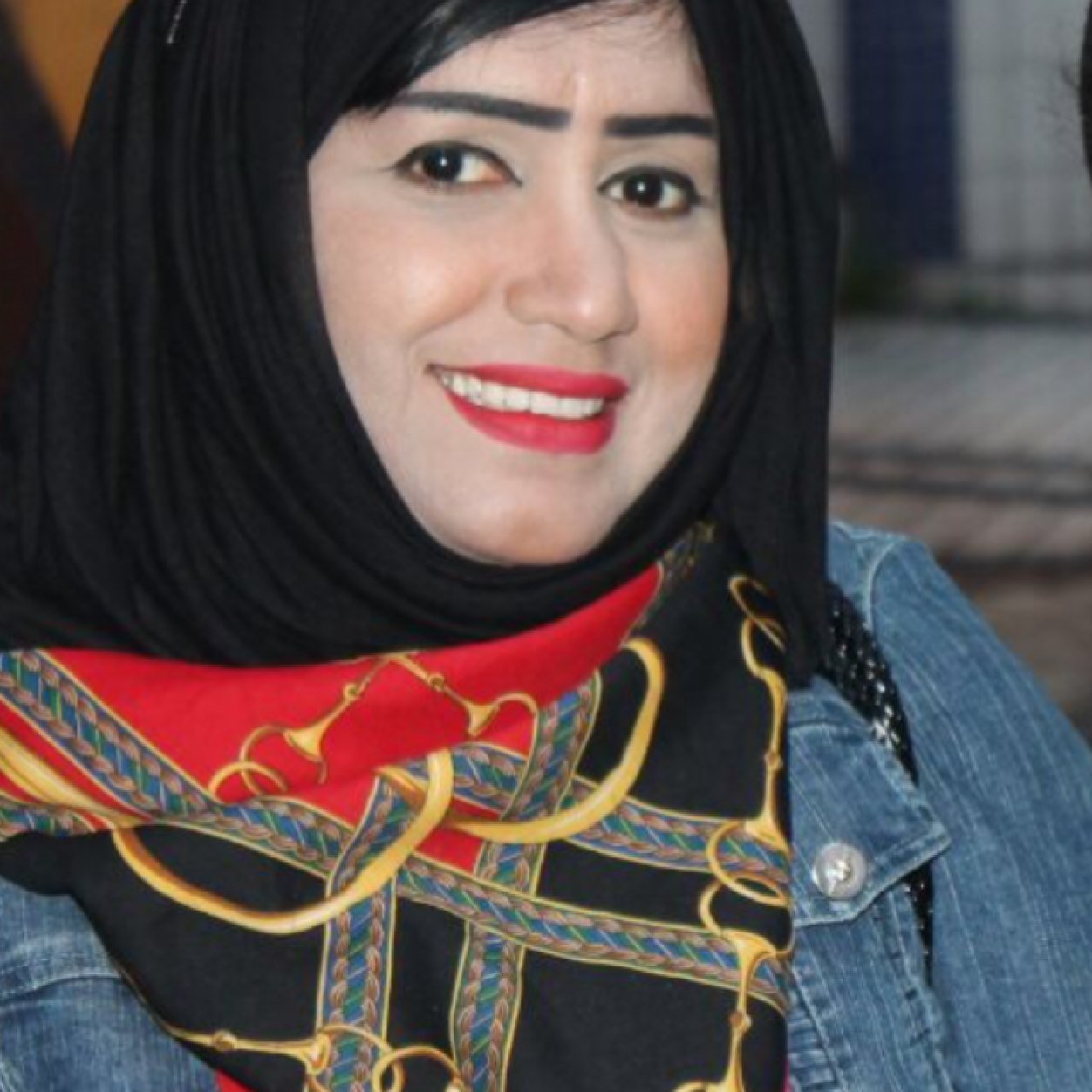 ..... والبعض مشغولون بصناعة المجد لاحفاد الغد !!