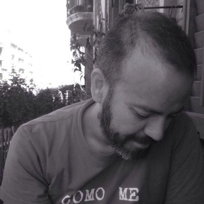 renanavilar's profile picture. 