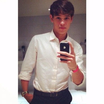 Edwinnjcr's profile picture. Casi completo ➡️ DON_.