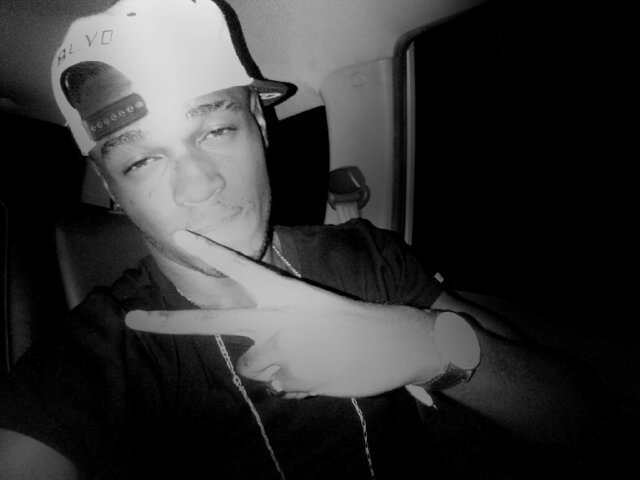 kings_loyde's profile picture. Besoin de plaire a personne dans cette putains vie plu rien ne m'intéresse plu rien m'impressionne je fuck le reste es je trace ma route!!//BBM:285F331F