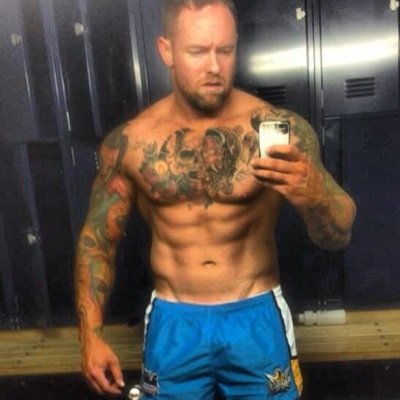 darrenborlase's profile picture. 