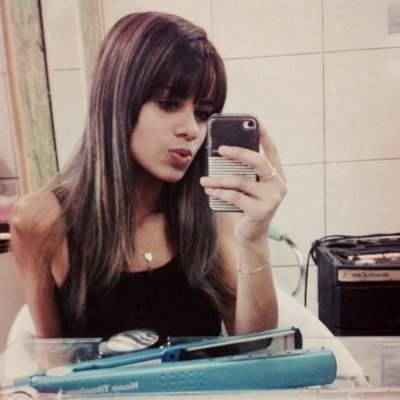 tudo que vem fácil vai fácil então não queira ter alguém na palma da sua mão ♪'