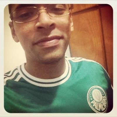 Publicitário formado...não praticante!!!
Diego...Murphy...Robinho enfim...eu!