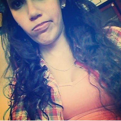 estefiortiz97's profile picture. 