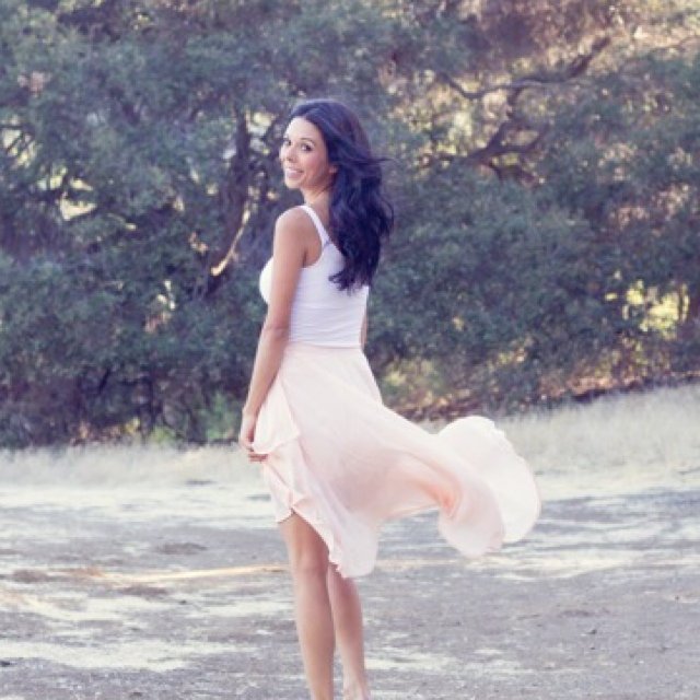 Style Me Pretty Little Black Book member.  Featured in PEOPLE Magazine, Rue Magazine, Glamour Magazine and many more!