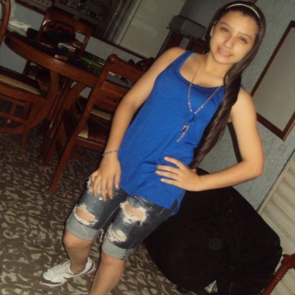 karenelianagarc's profile picture. Santii Gonzales Te Adoro Mejor Amiigoo!3