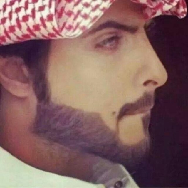 .. آحب تلگ القنآعہ التي تملئني لست آفضل من غيري و لكنني آملگ قنآعہ قويہ تجعلني آرفض مقآرنة نفسي ب آحد..