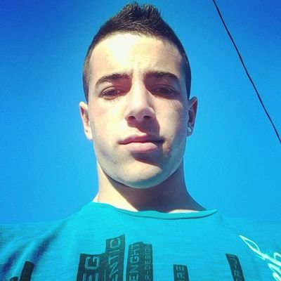 StevenCG5's profile picture. 19. vivo la vida/ Amante del Fútbol. Madridista de corazón, no de ocasión. 27/12/95
instagram: @stevencg5