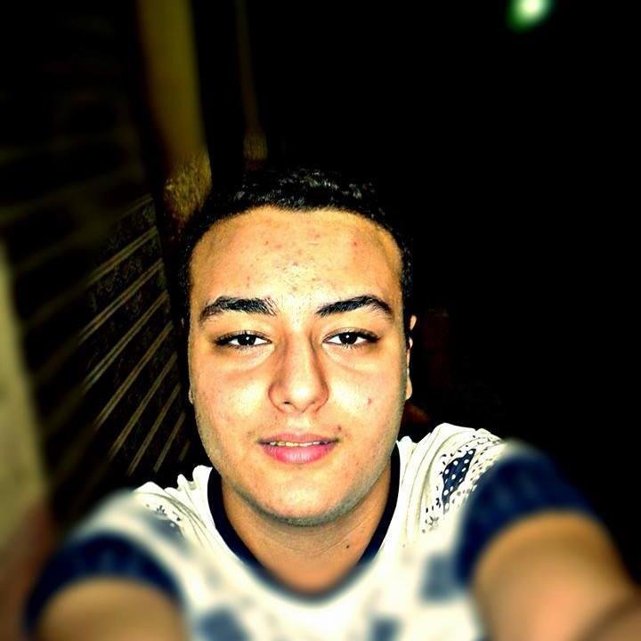 #ثورى#مصرى#اهلاوى متعصب #. #تافه#بتصور سيلفى كتير #بحب_باسم_يوسف ♥. Cairokee #منير#عمرودياب#
