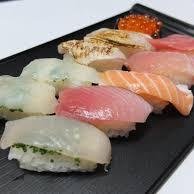 渋谷の　TSUTAYAの　そばの　モツ鍋屋　中村屋