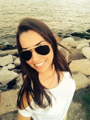 _FlaviaFreire_'s profile picture. Jornalista, produtora e editora de vídeo, assessora de imprensa.