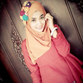 fie_anindita's profile picture. Owner Moethya boutique n O'well resto