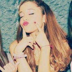Hai, Mylan here! Pizza is life! I never had my first kiss, maybe you can change that...{Single/RP}