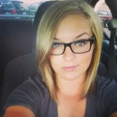 TaySchoon's profile picture. 