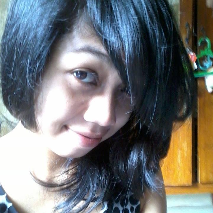 NyuNyanie's profile picture. simple and like honesty