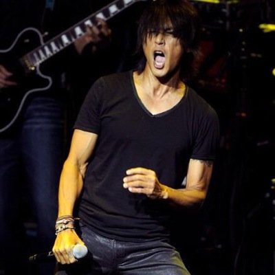 B Z Party Auf Twitter 最近mステとかで稲葉さんがでてきたときにネットで稲葉劣化したなー笑とかあるけど なんかそういう言い方は腹立たしい おれは稲葉さんが年をとってもその渋さが好きや 笑 てか 稲葉さんもう50歳なのにこのイケメンさはなんや 笑