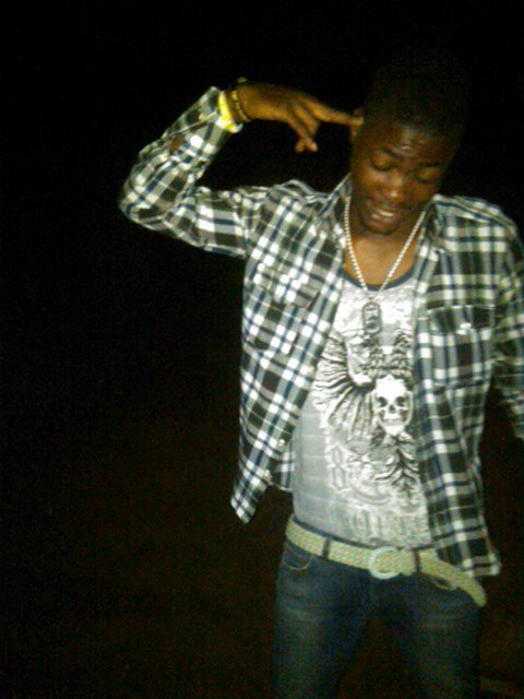 Am just a single hard working guy love to chat and make friend all over the world..am just computer engineering..if you like to know more just tweet and fellow