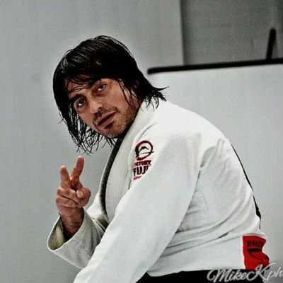 Water Polo retiree, BJJ Black belt under Fabio Clemente, @ #CheckMatNYC , #TurcoLoco If I am not choking anyone out I am watching #Soccer