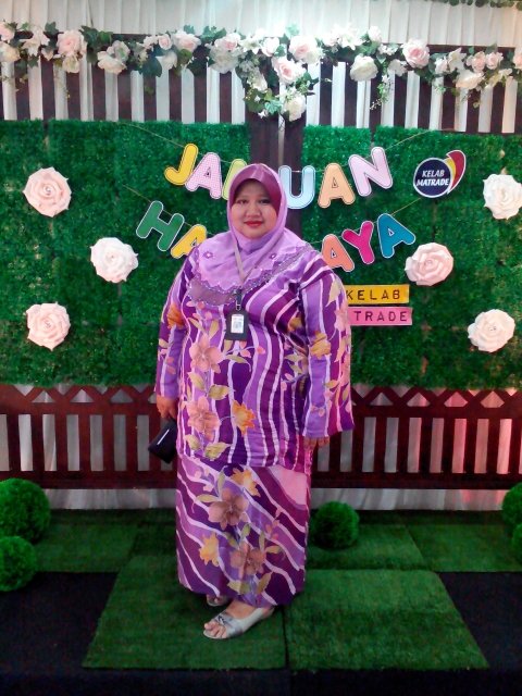 JajaNadzri's profile picture. 