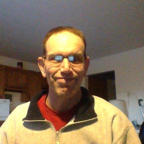 I live here in Phillips Wisconsin for for 30 years I am a dishwasher here in Phillips and I do live alone