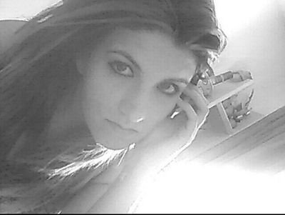 Laa_Bambiinaa's profile picture. ~ Cuando el poder del amor venzá al amor del poder, el mundo conocerá la paz. ~