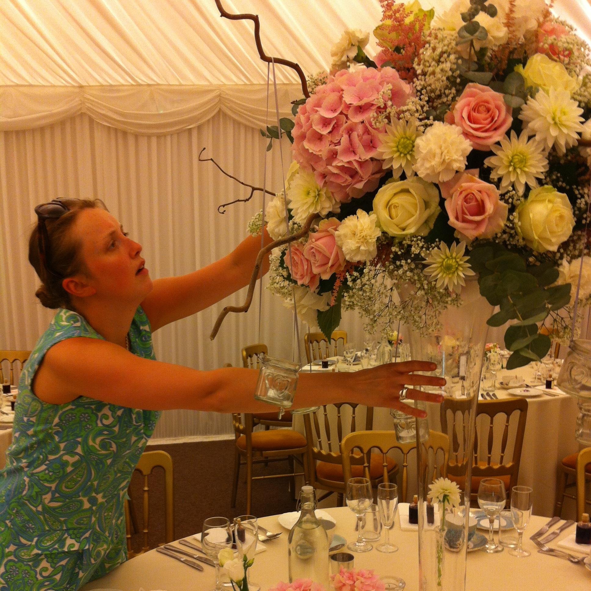 Boutique flower shop in Marsden, serving Huddersfield and beyond with beautiful, natural floristry. Let us create your floral dream.