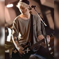 Please Michael  (@xcuddlymuke) 's Twitter Profile