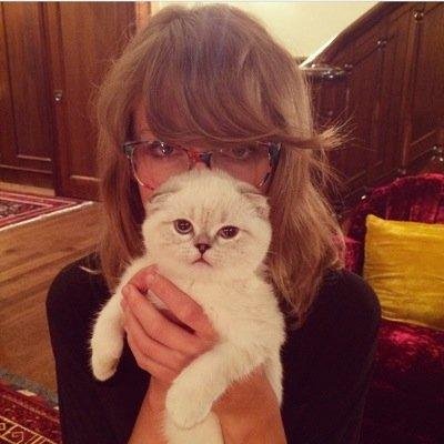 Meredith and Olivia are the princesses And Taylor is our queen!! Xx