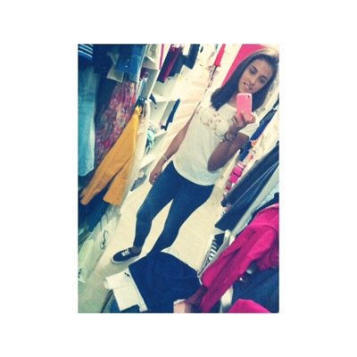 ♛ (Ma)d(r)idis(ta) ✌Xriz  ask:martulovecris
 Snapchat y Instagram: martuu1203