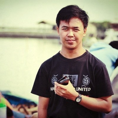 Klik kamera kamu dimana aja, semakin banyak klik maka semakin banyak pula kamu tau apa kekurangan tiap foto yang kamu hasilkan