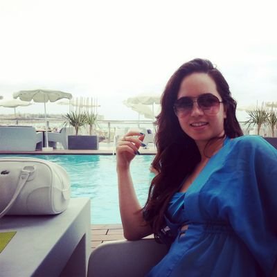 Ninasamiz's profile picture. 