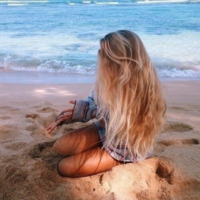 leafxgo's profile picture. C'est bien la pire folie que de vouloir être sage dans un monde de fous. Snap: leafong
Insta: leafongaro