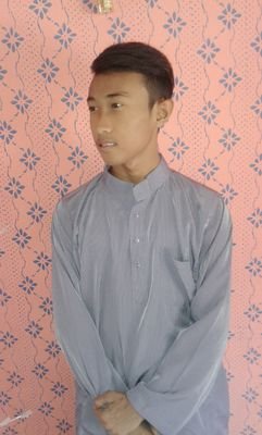 Jika hidup slalu gembira bagimu, segalanya akn lebih bermakna bginya. Aku bukanla org pertama kau mencintai tpi kau org pertama yg kucintai ♥