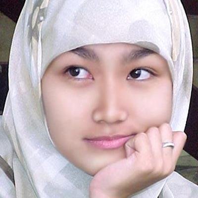 mom of two, Roker KRL Bogor-Jakarta, tersesat menjadi oknum @KoplakYoBand di kompasiana