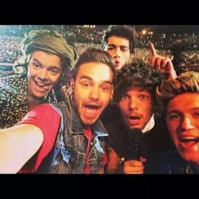 Pagina dedicata ai One Direction la band anglo-irlandese più forte del momento !!!!!!!!!!!!!!!!