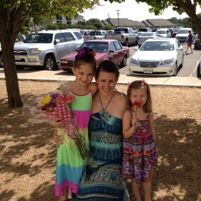 4th grade teacher in georgetown; mother of 2 amazing girls; enjoy working out at golds gym and camp gladiator and spending time with friends, family, and wine!
